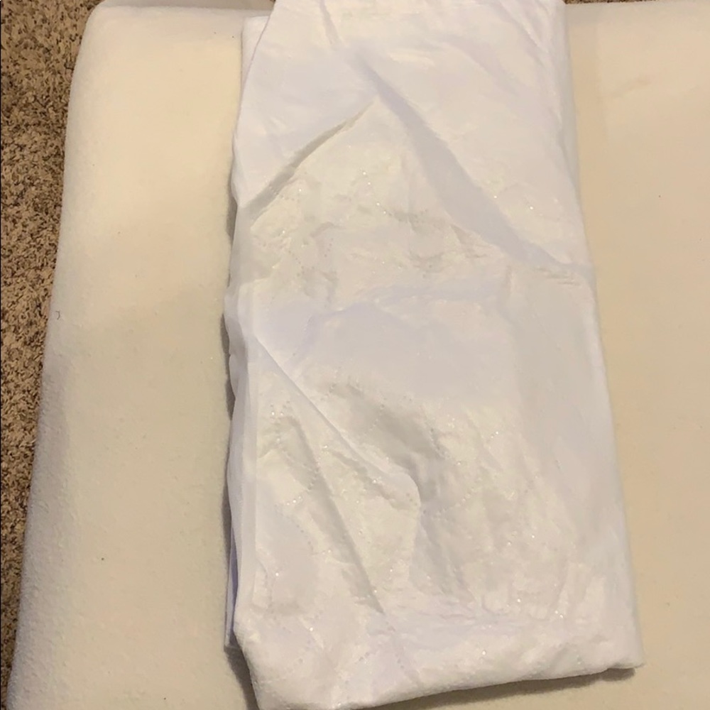 Crib Bedding Set - Picture 9 of 11